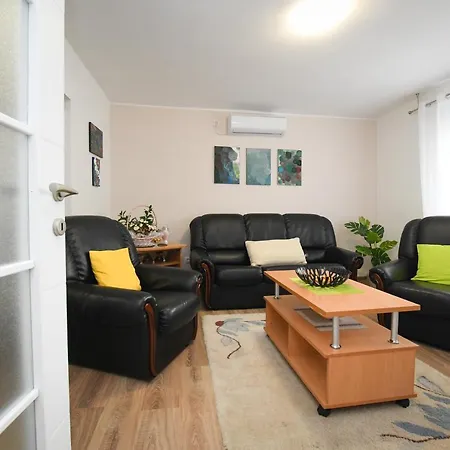 Oasis House Tatil Evi *