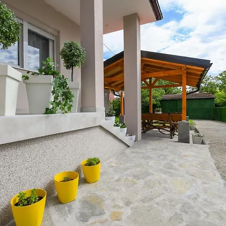 Oasis House * Kladovo