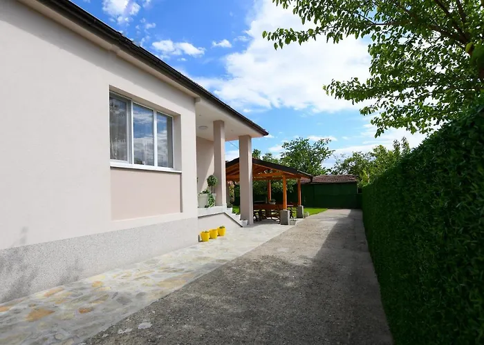 Oasis House * Kladovo