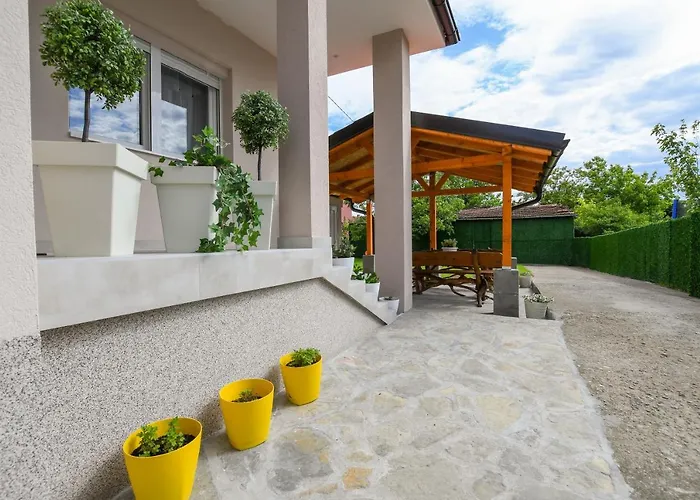 Oasis House * Kladovo